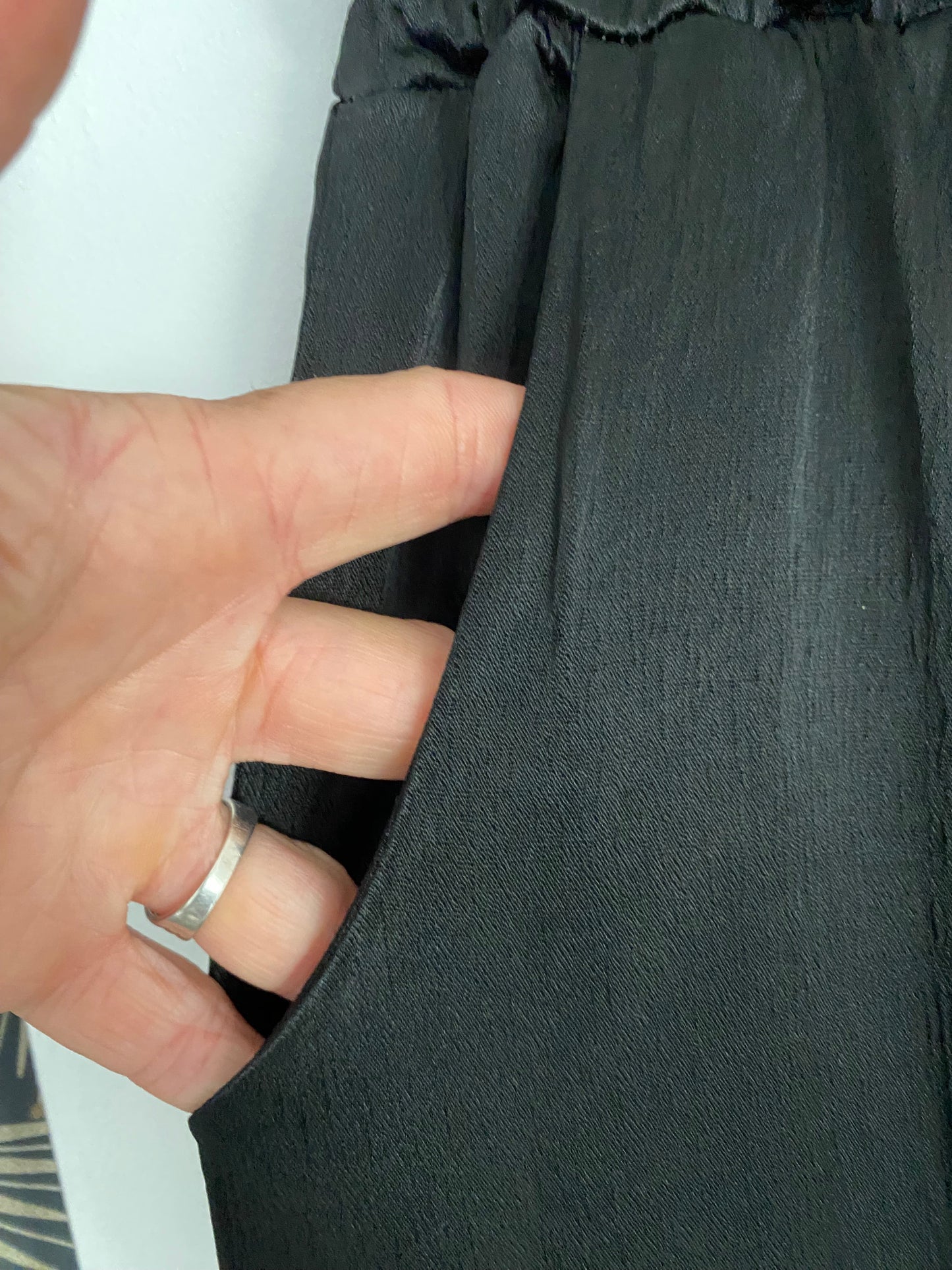 PANTALON SATIN NOIR TU 36/44
