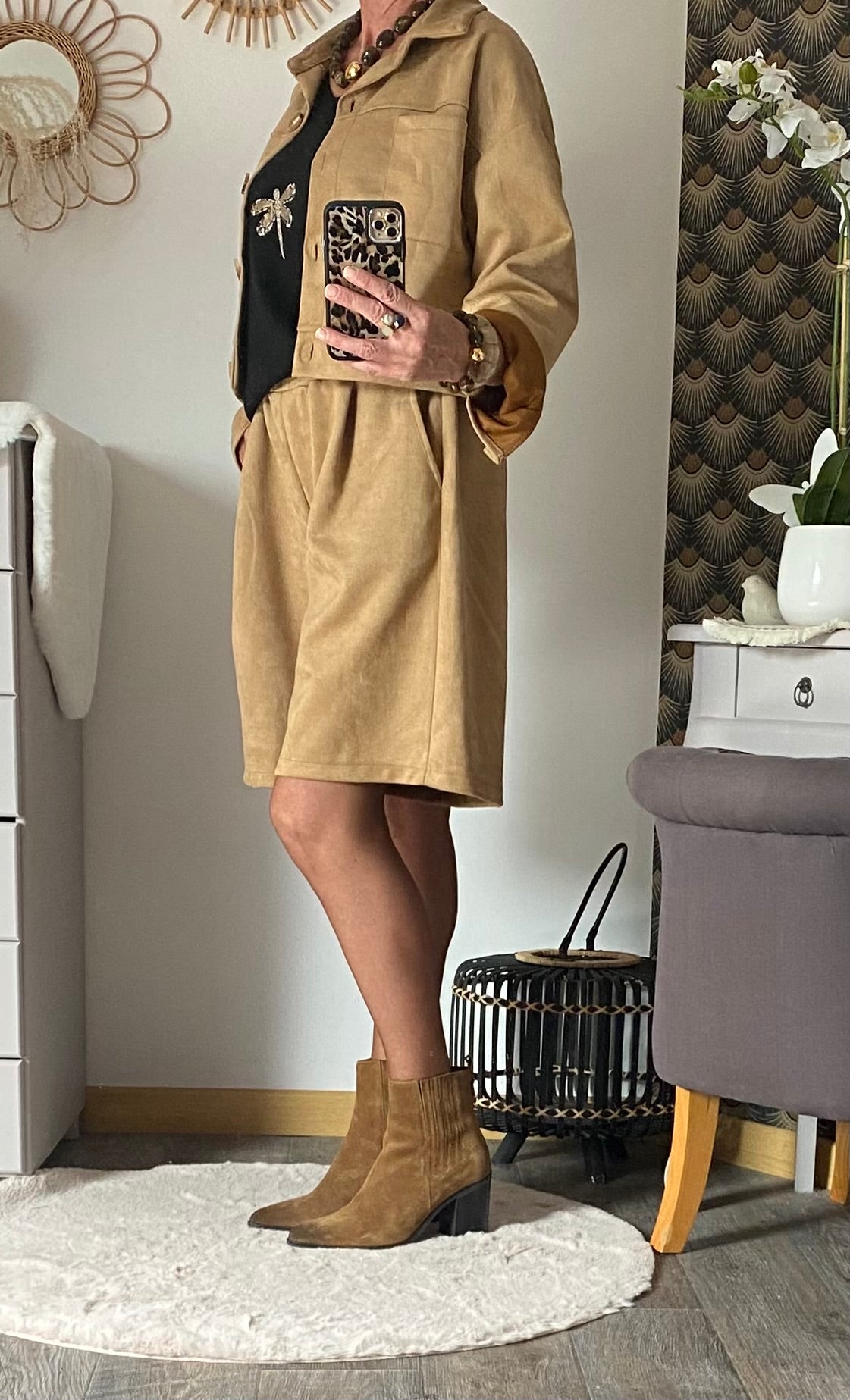 BERNUDA CAMEL SUEDINE TU 38/44