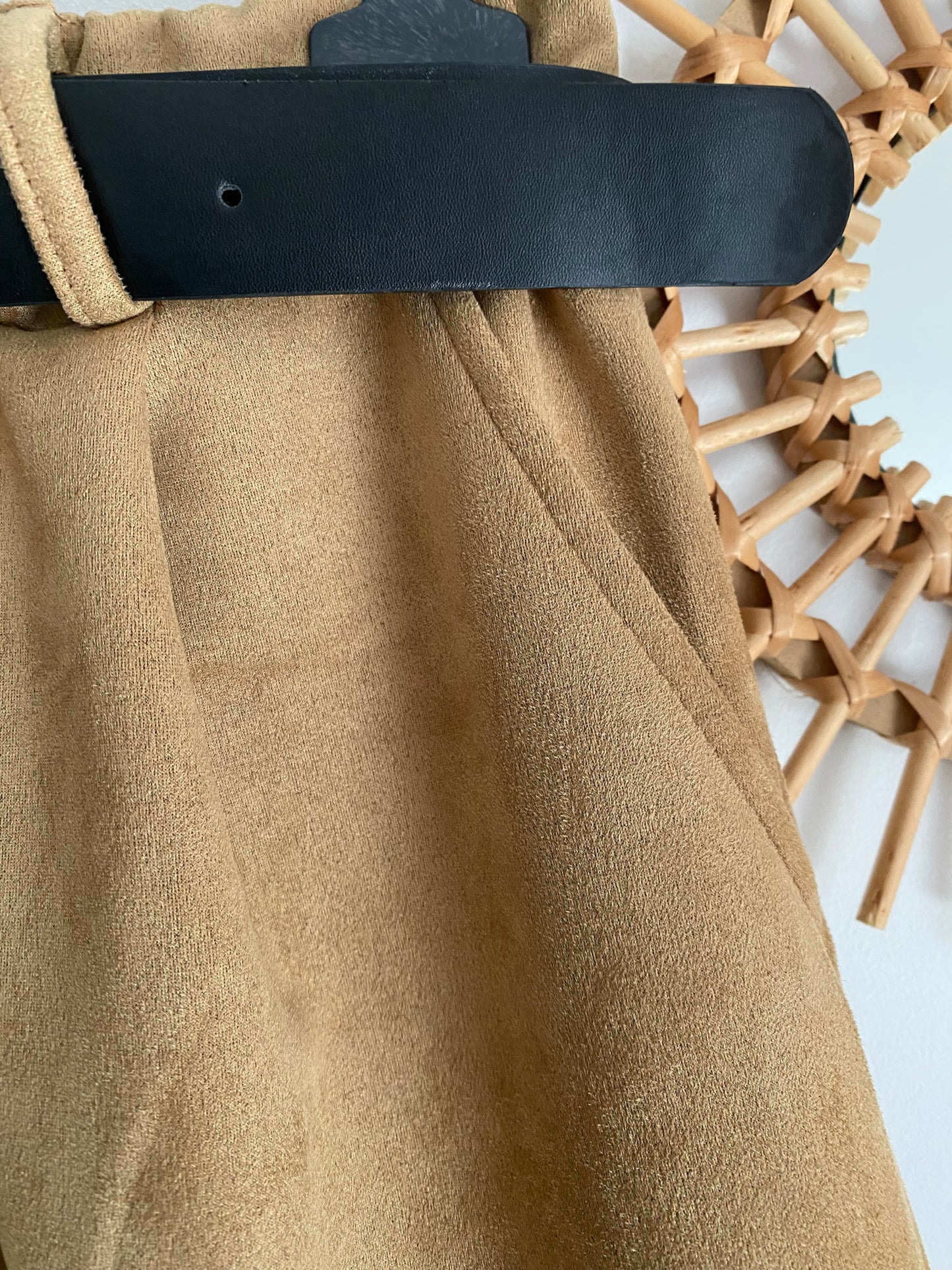 BERNUDA CAMEL SUEDINE TU 38/44