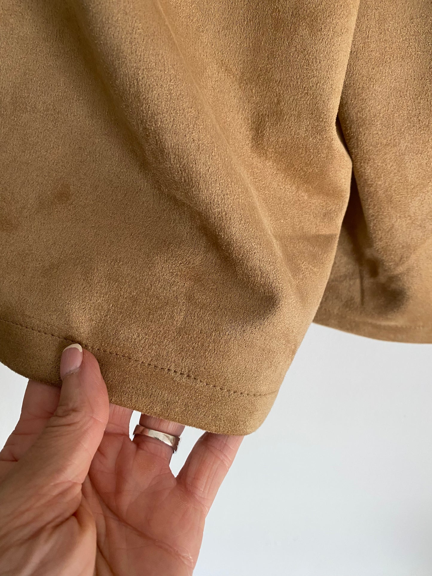 BERNUDA CAMEL SUEDINE TU 38/44