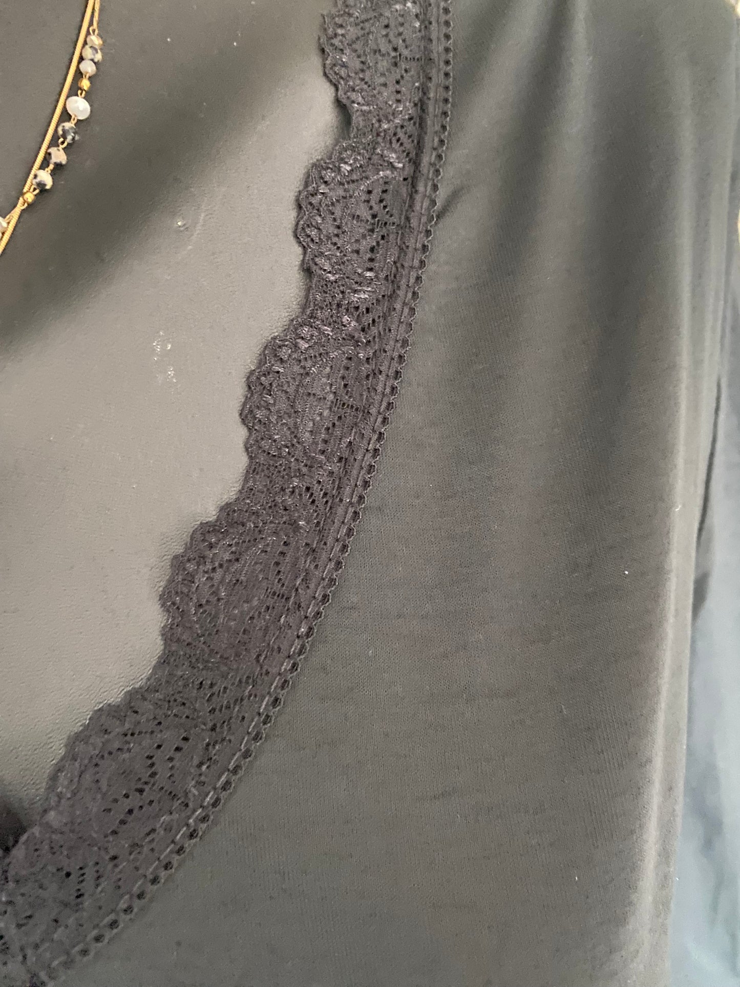 TOP DENTELLE 3 NOIR TU 38/40 A 48