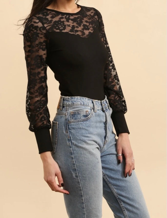 TOP DENTELLE 1 tailles: S / M/ L/ XL/ XXL
