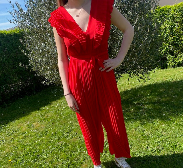 Combinaison plissée rouge