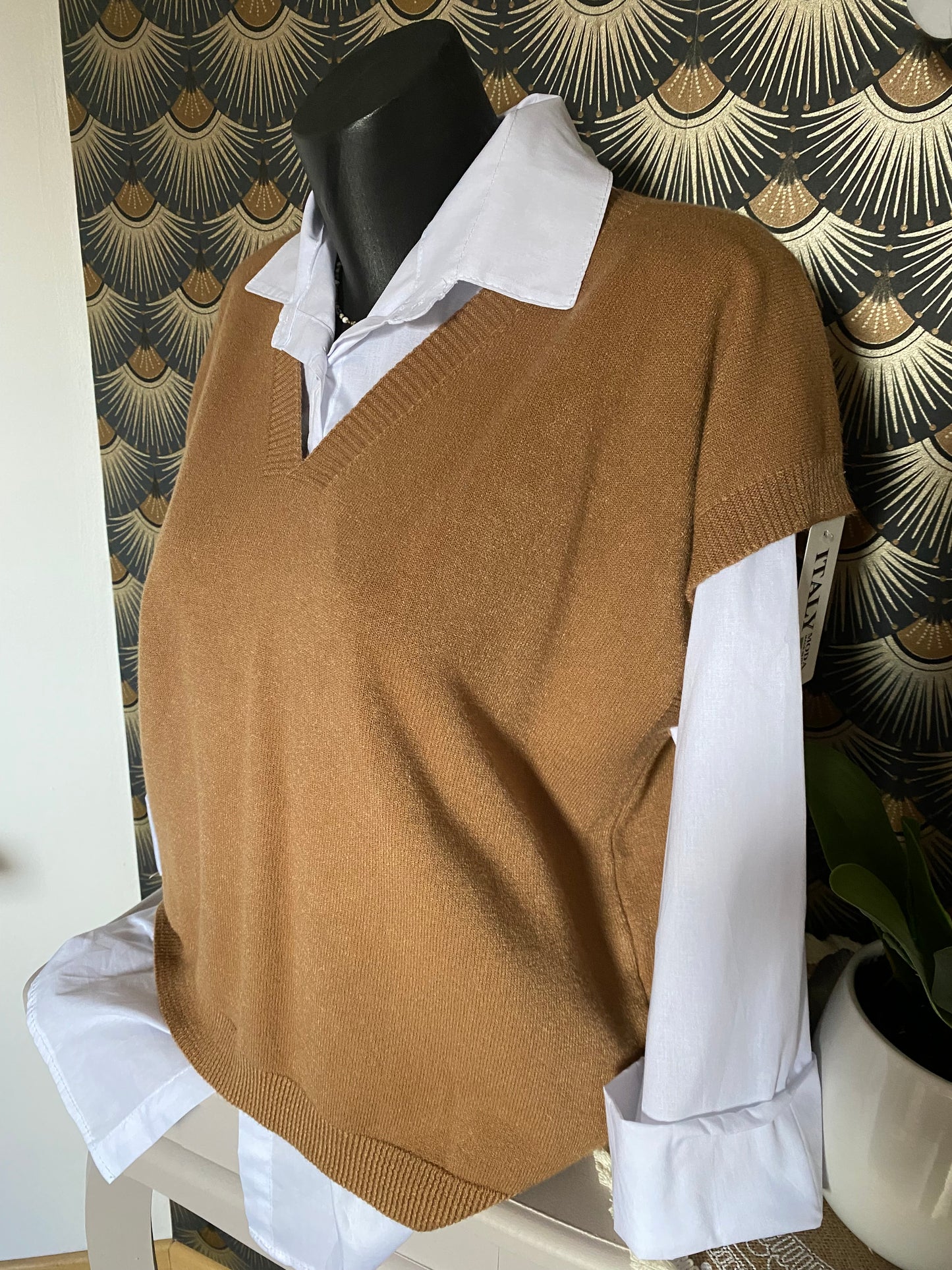 ENSEMBLE PULL SANS MANCHE ET CHEMISE TU 36/44 CAMEL