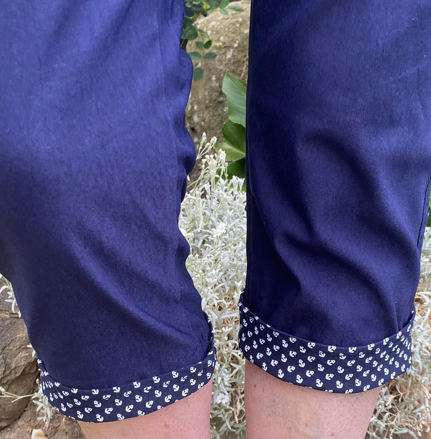 PANTACOURT BLEU MARINE TAILLE 1 ( 38/40)