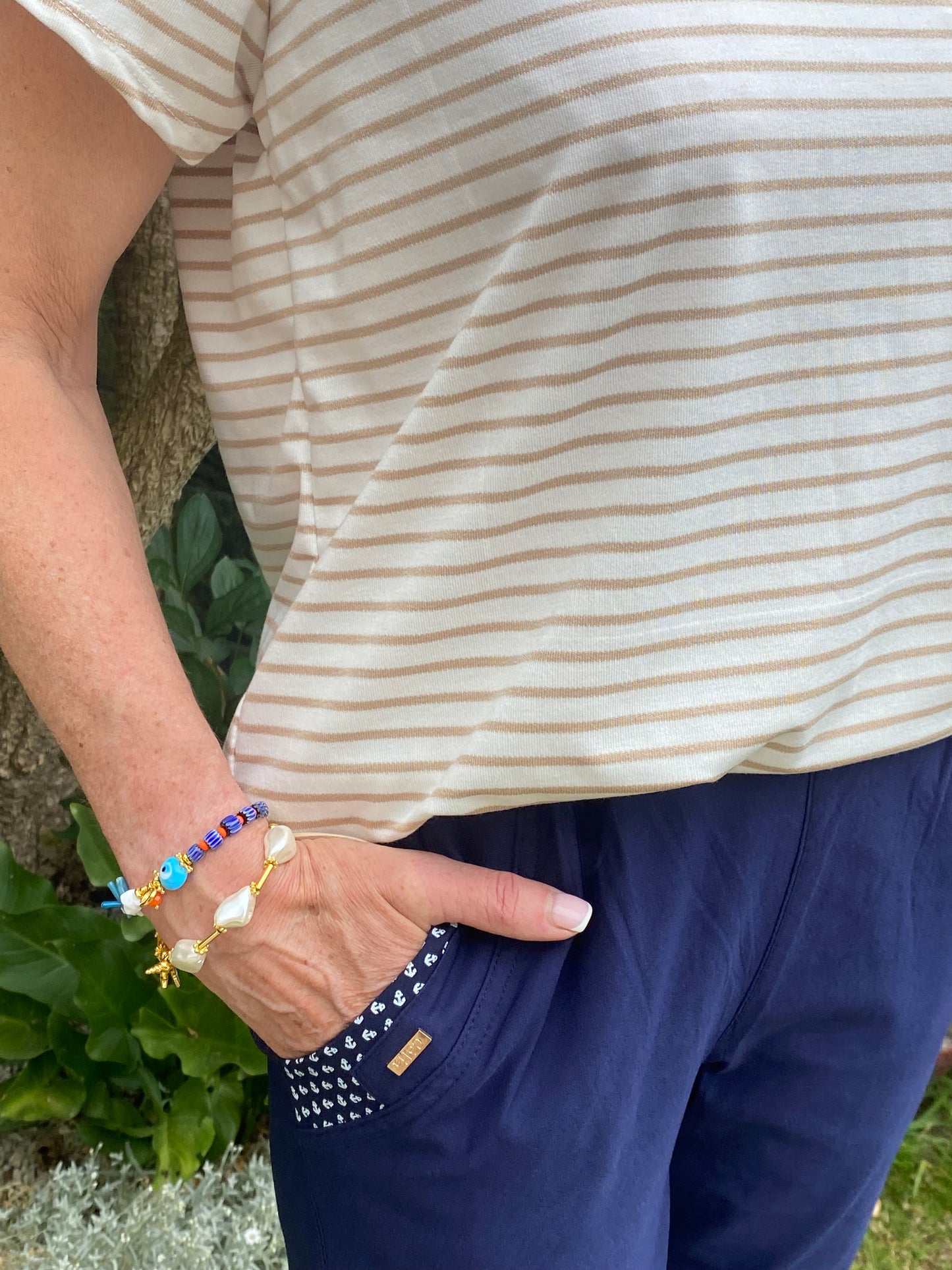PANTACOURT BLEU MARINE TAILLE 1 ( 38/40)