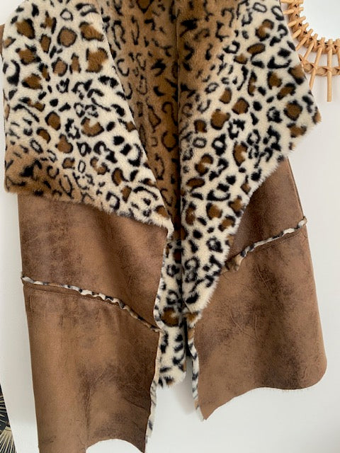 VESTE SANS MANCHE LEOPARD CAMEL 36/42 petit 44