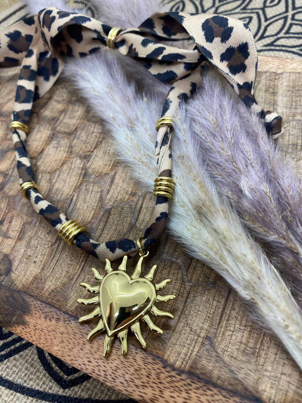 COLLIER MAGLA TISSU ET ACIER INOXYDABLE