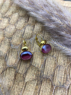 BOUCLES VIVINES ORNEES DE CRISTAUX SWAROVSKI  BORDEAUX