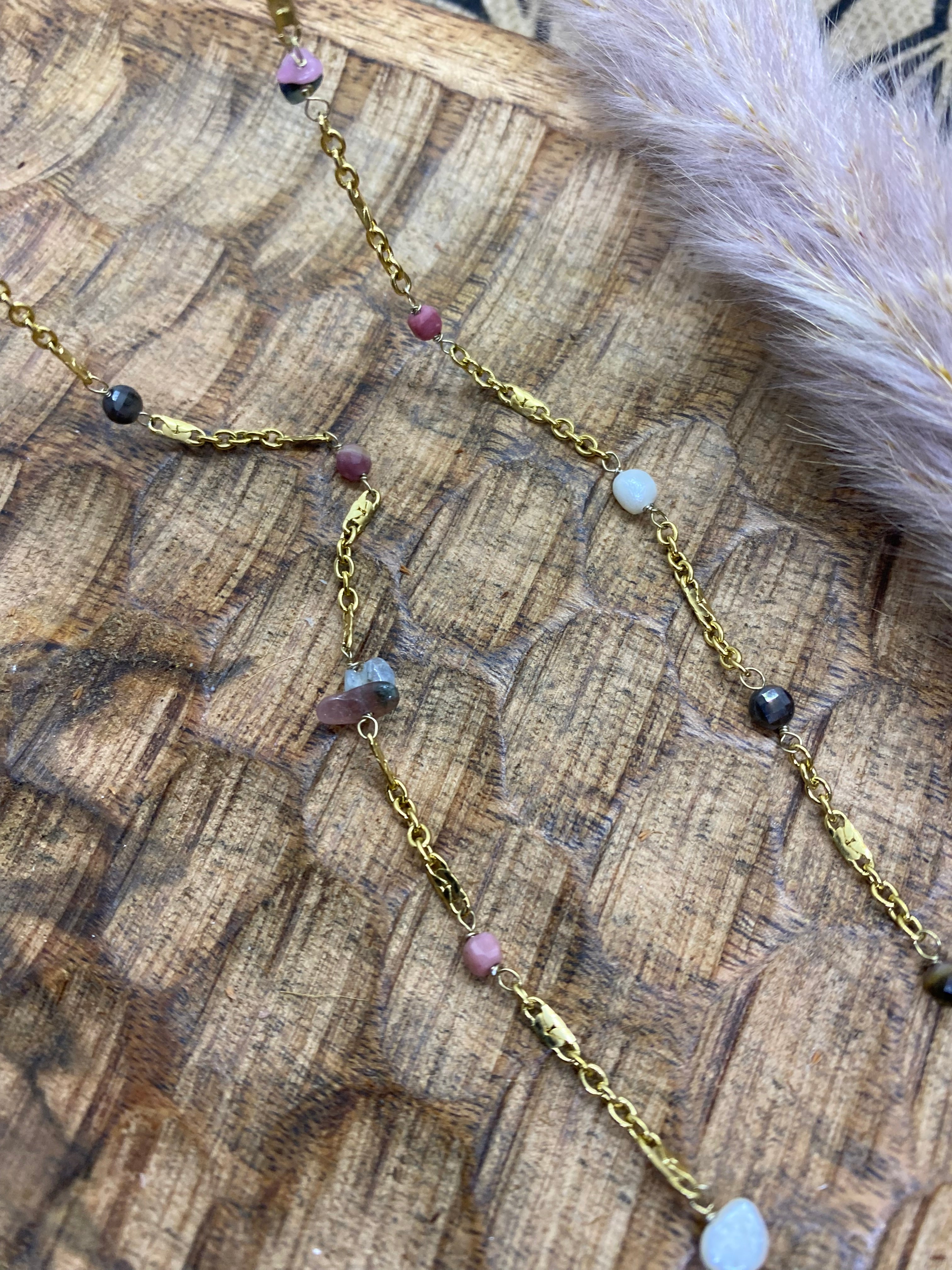 SAUTOIR GRANDE PIECE OVALE ET PIERRES NATURELLES (TOURMALINE)