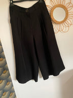 BERNUDA  NOIR TAILLE S/M/L