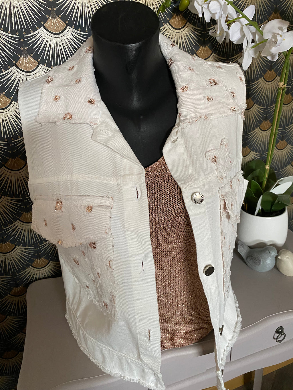 VESTE JEAN BLANCHE  ET SEQUINS MG  taille unique 36/ 42 PETIT 44