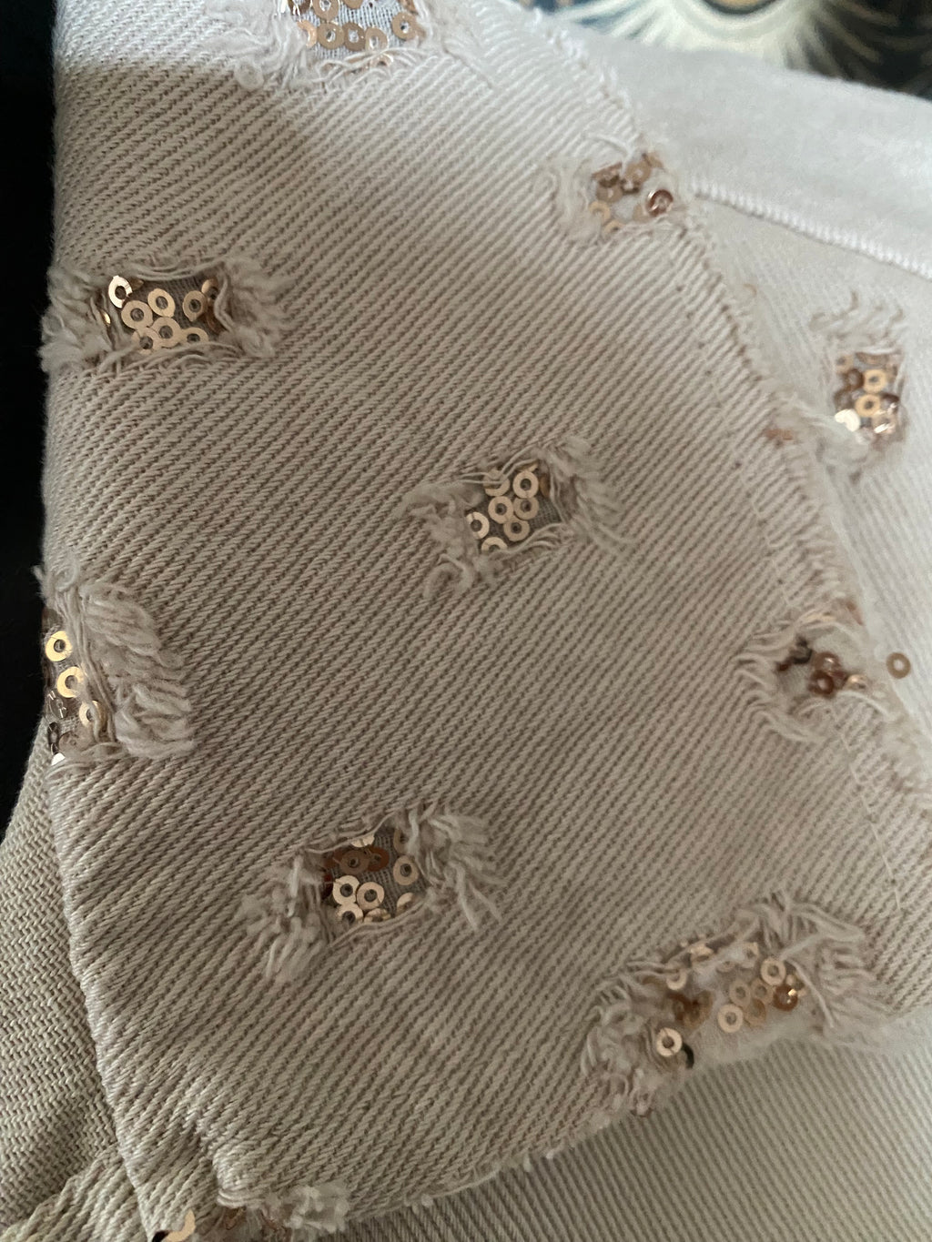 VESTE JEAN BEIGE   ET SEQUINS MG  taille unique 36/ 42 PETIT 44