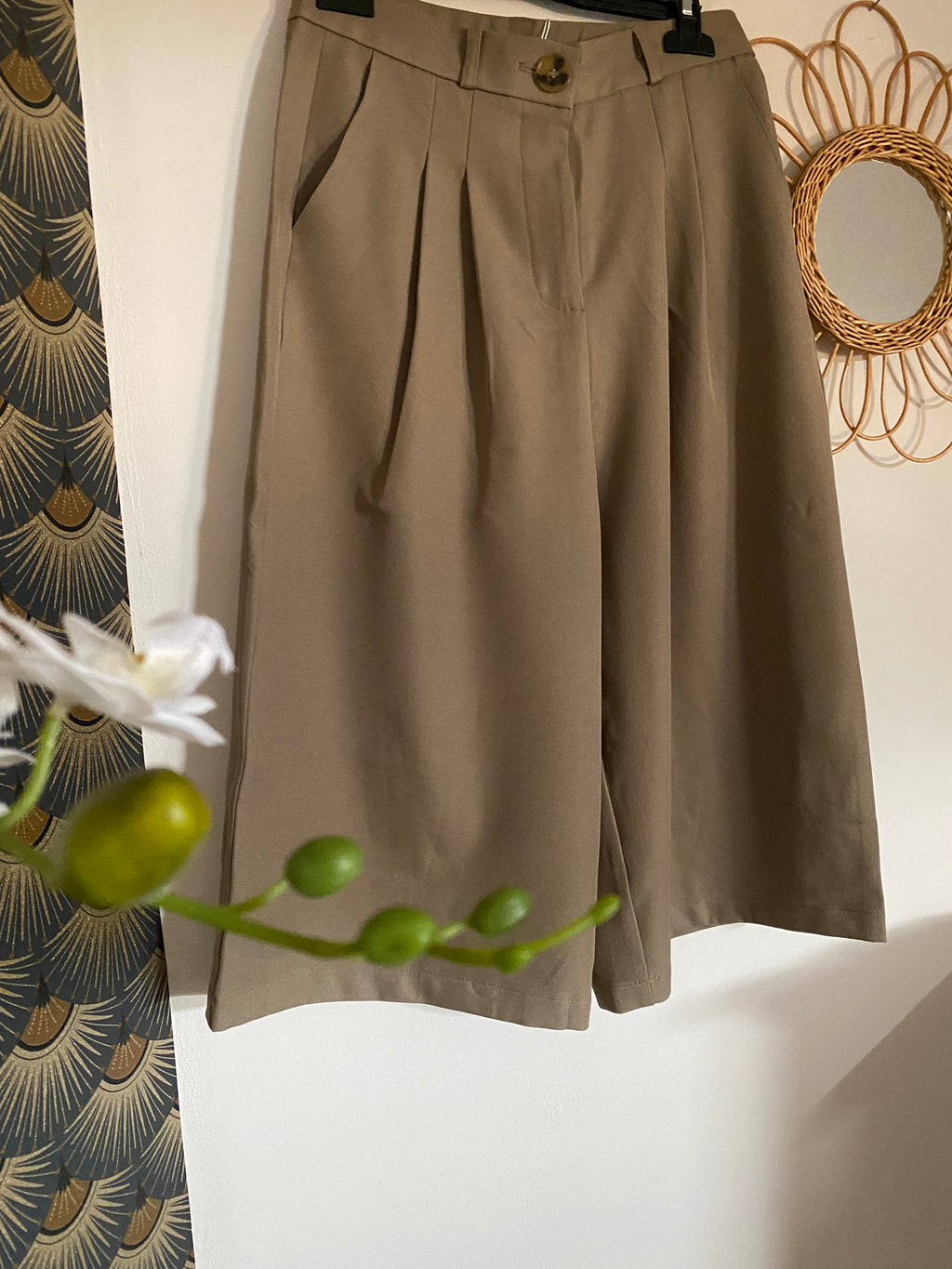 BERNUDA TAUPE TAILLE S/M/L