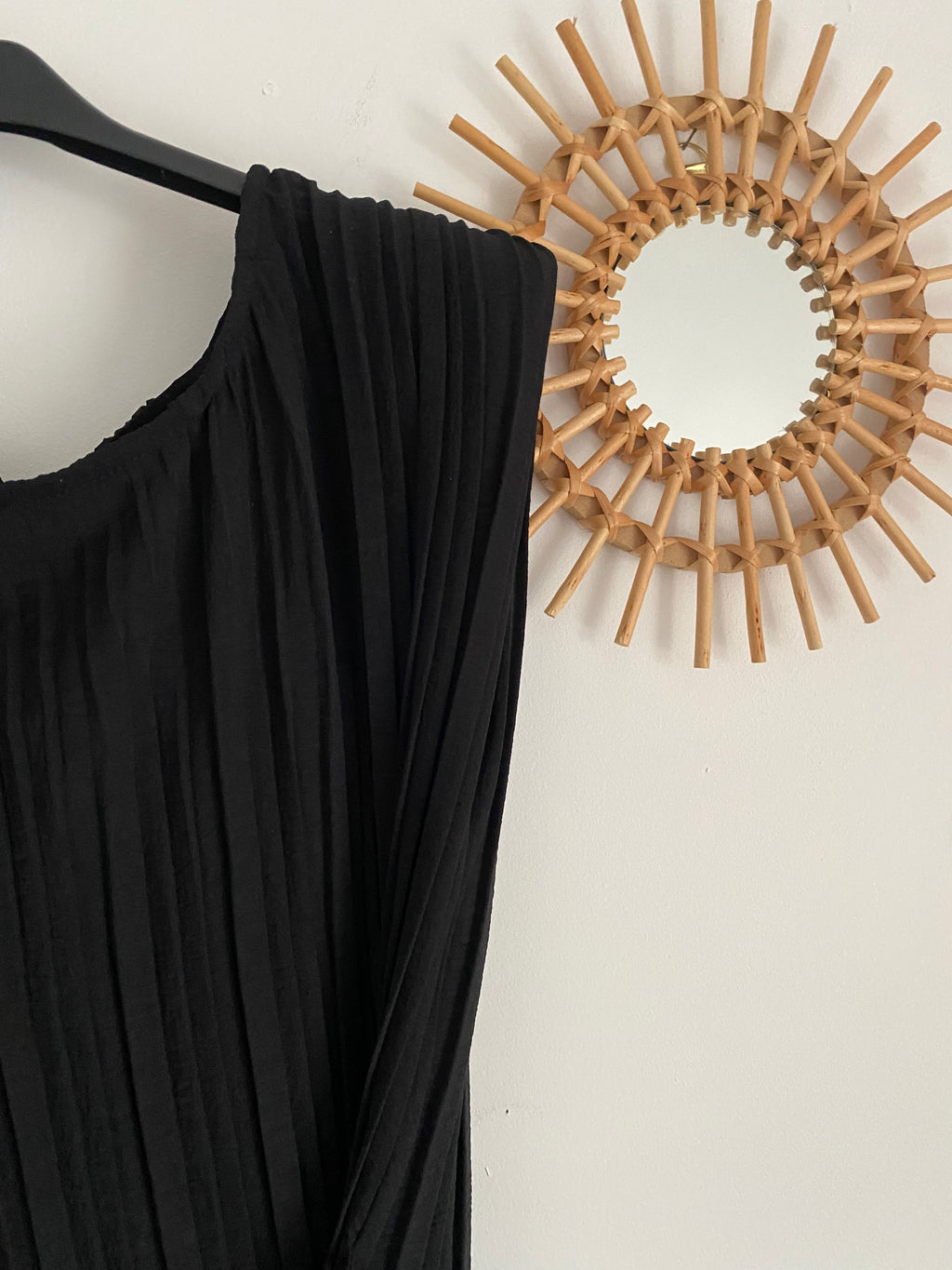 ENSEMBLE   PANTALON PLISSE NOIR  TU  36/48