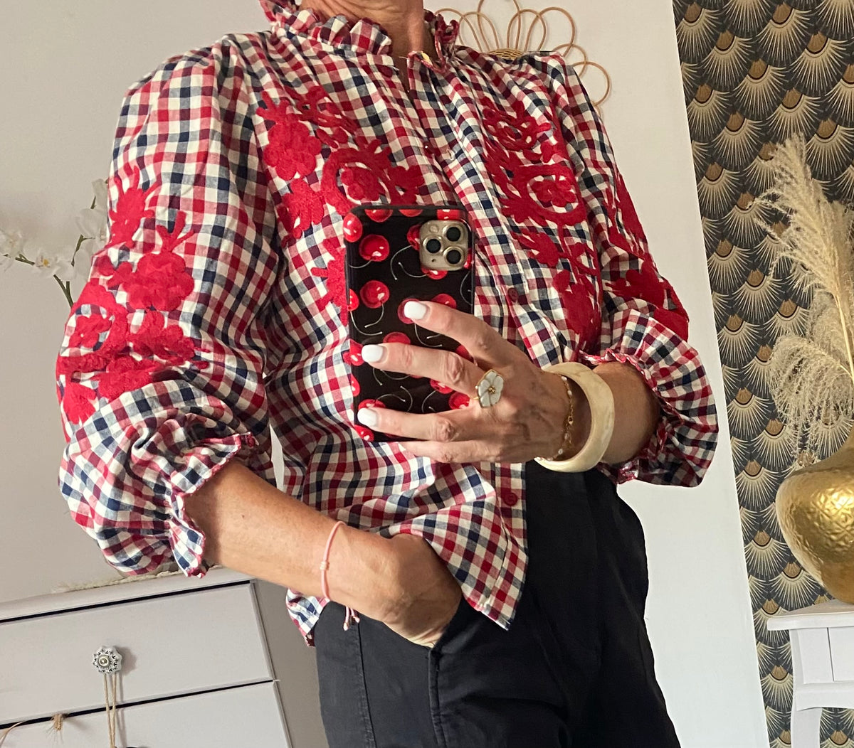 CHEMISE JULIE BRODERIES ROUGE  TAILLES : S/M OU M/L