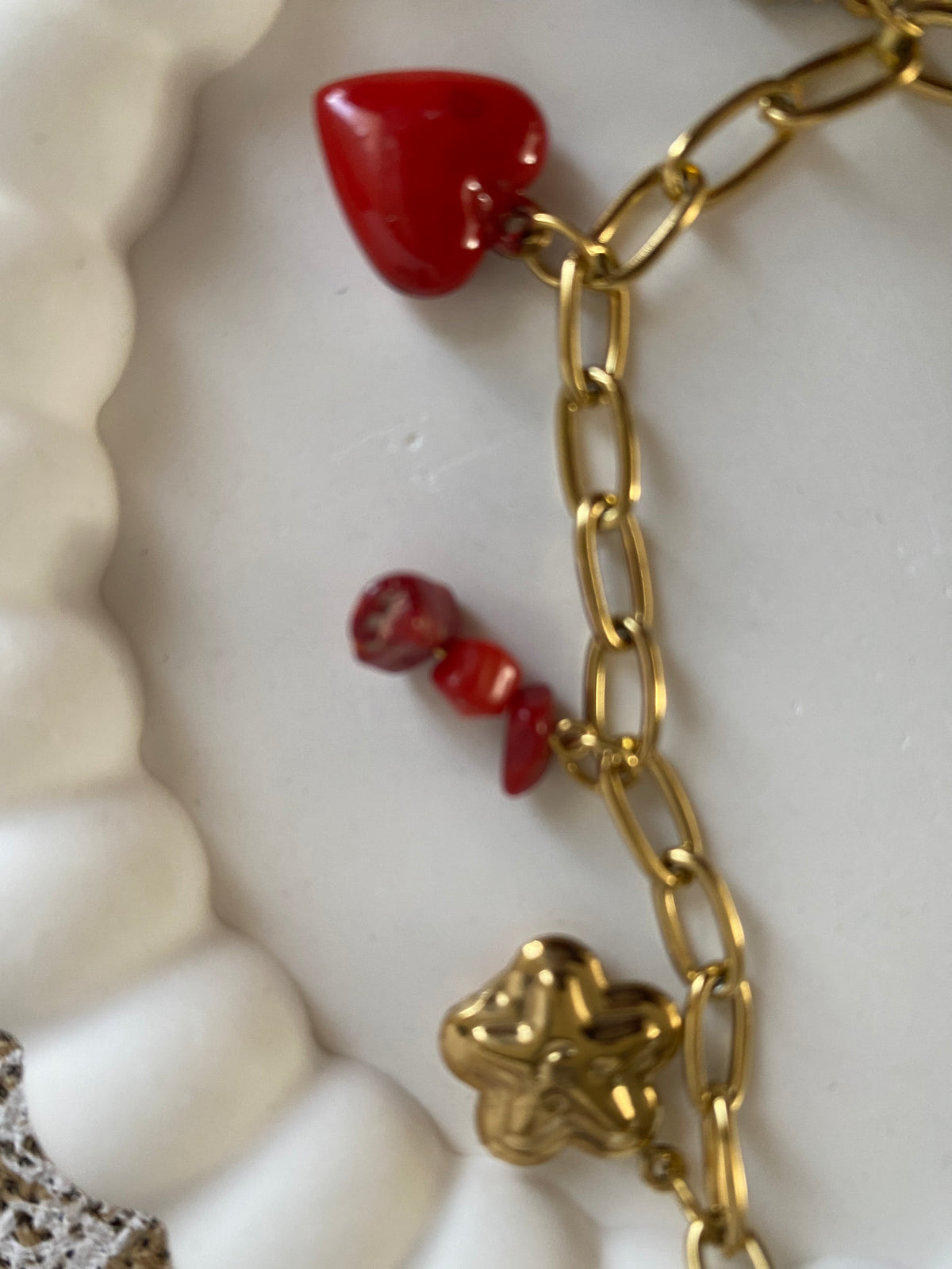 COLLIER BRELOQUES COEURS ROUGES ACIER INOXYDABLE