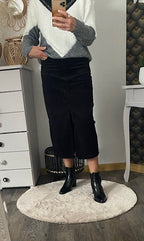 JUPE EN VELOUR COTELE NOIRE 36/38 /40/42/44
