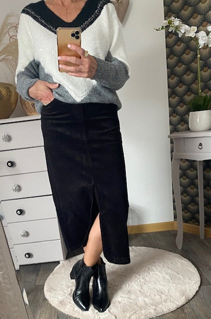 JUPE EN VELOUR COTELE NOIRE 36/38 /40/42/44