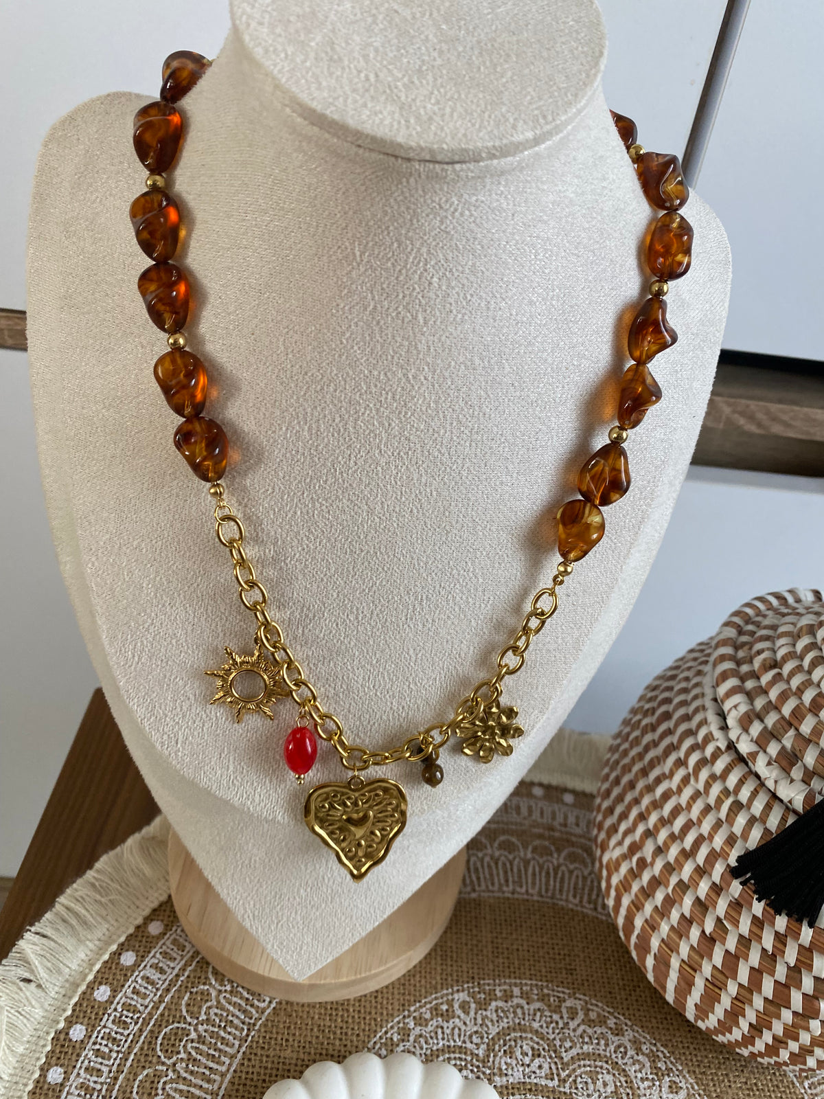 COLLIER RESINE ET ACIER INOXYDABLE COEUR