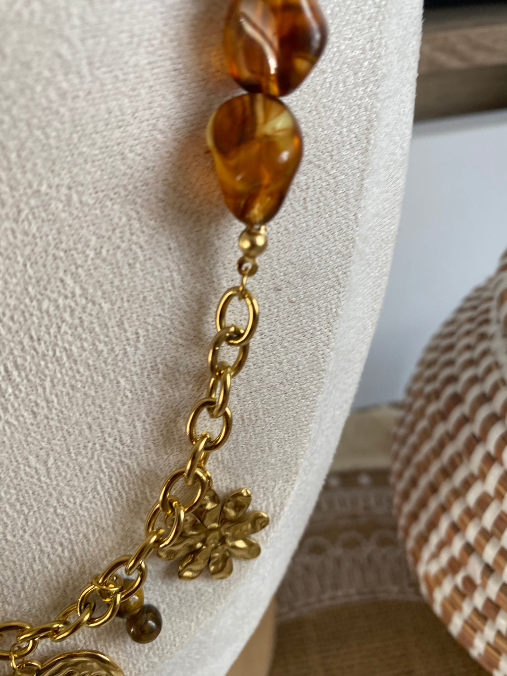 COLLIER RESINE ET ACIER INOXYDABLE COEUR