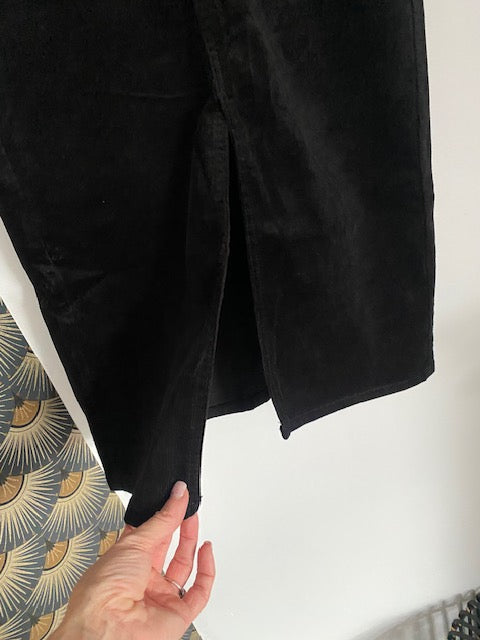 JUPE EN VELOUR COTELE NOIRE 36/38 /40/42/44