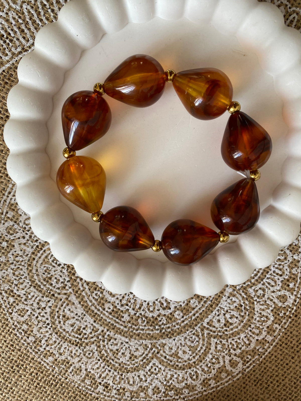 BRACELET ELASTIQUE RESINE ET ACIER INOXYDABLE  AMBRE