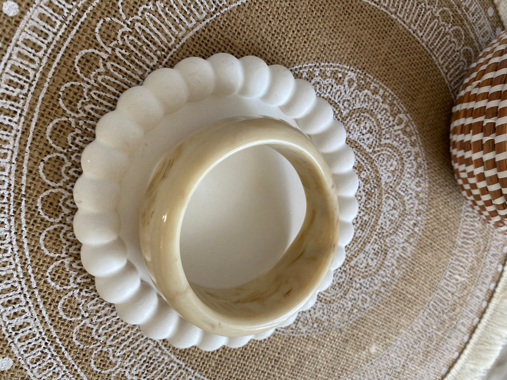 BRRACELET LARGE RESINE MARBRE ECRU
