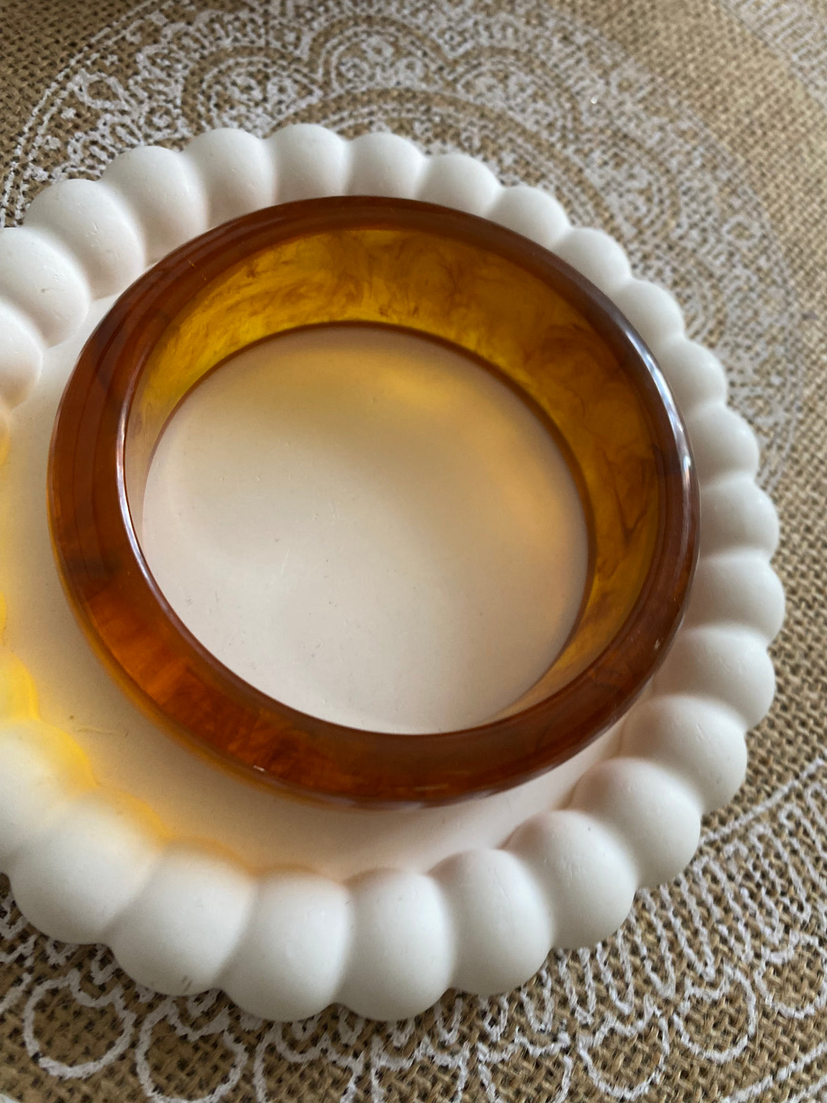 BRACELET ROND RESINE AMBRE