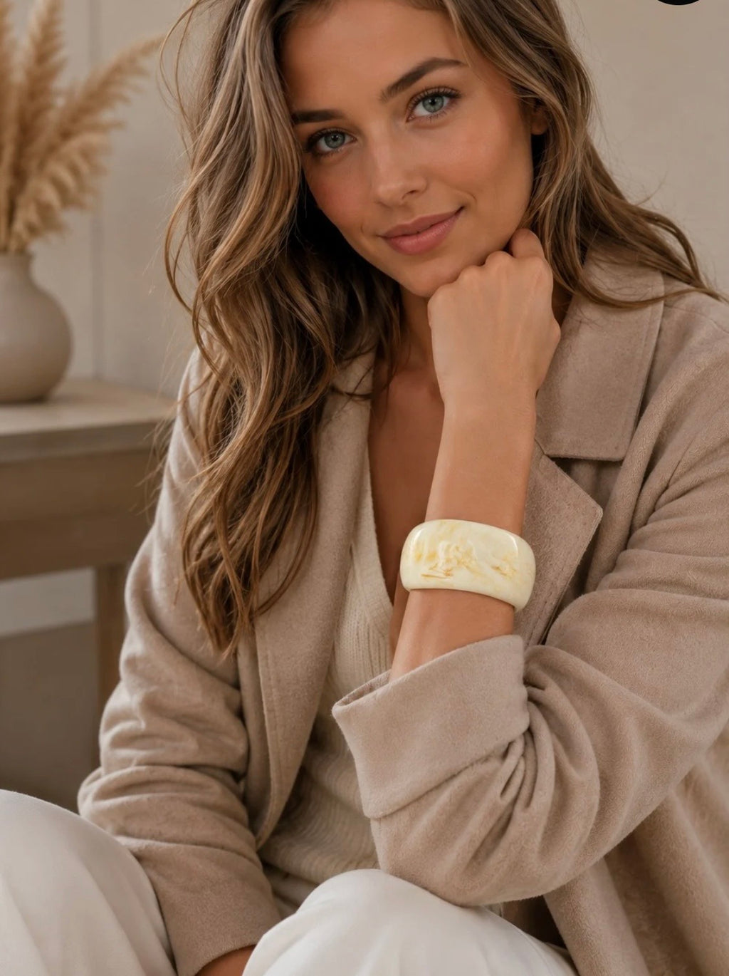 BRRACELET LARGE RESINE MARBRE ECRU