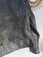 VESTE SIMILI CUIR GRISE    TAILLE:   S