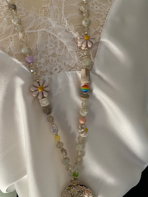 COLLIER SAUTOIR BOHEME PAQUERETTE BEIGE