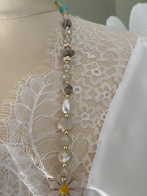 COLLIER SAUTOIR BOHEME PAQUERETTE BEIGE