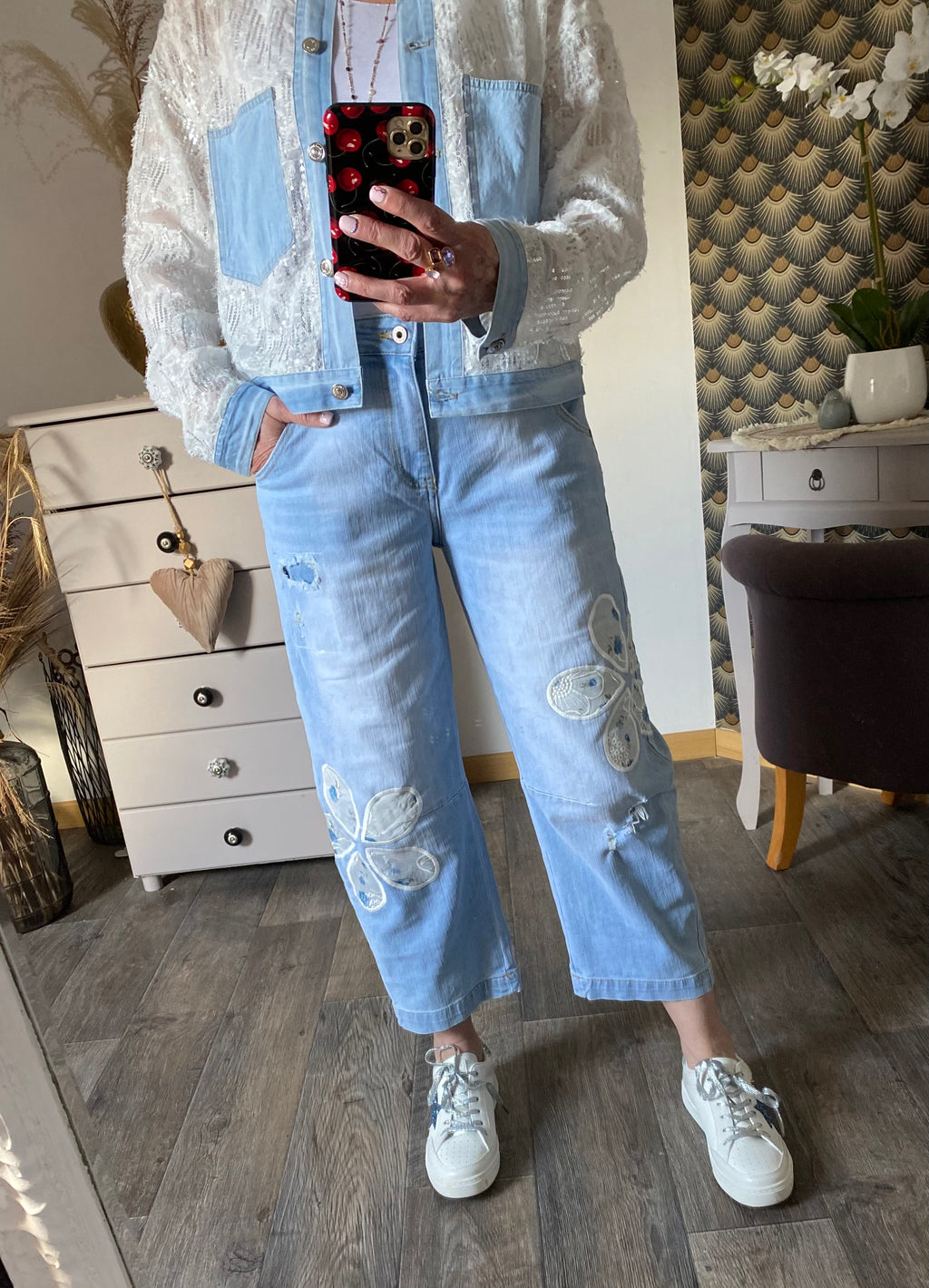 PANTALON JEAN FLEURS CARLA  TAILLES :S
