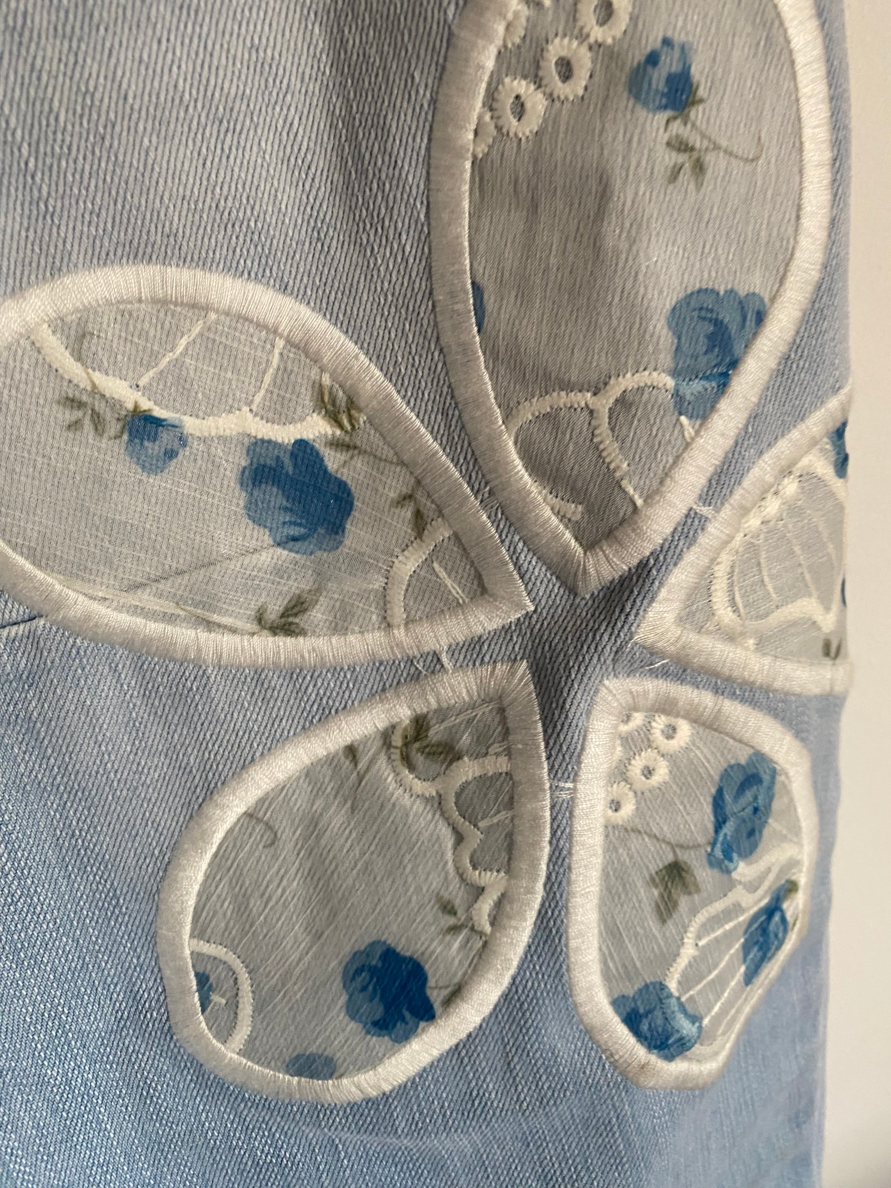 PANTALON JEAN FLEURS CARLA  TAILLES :S