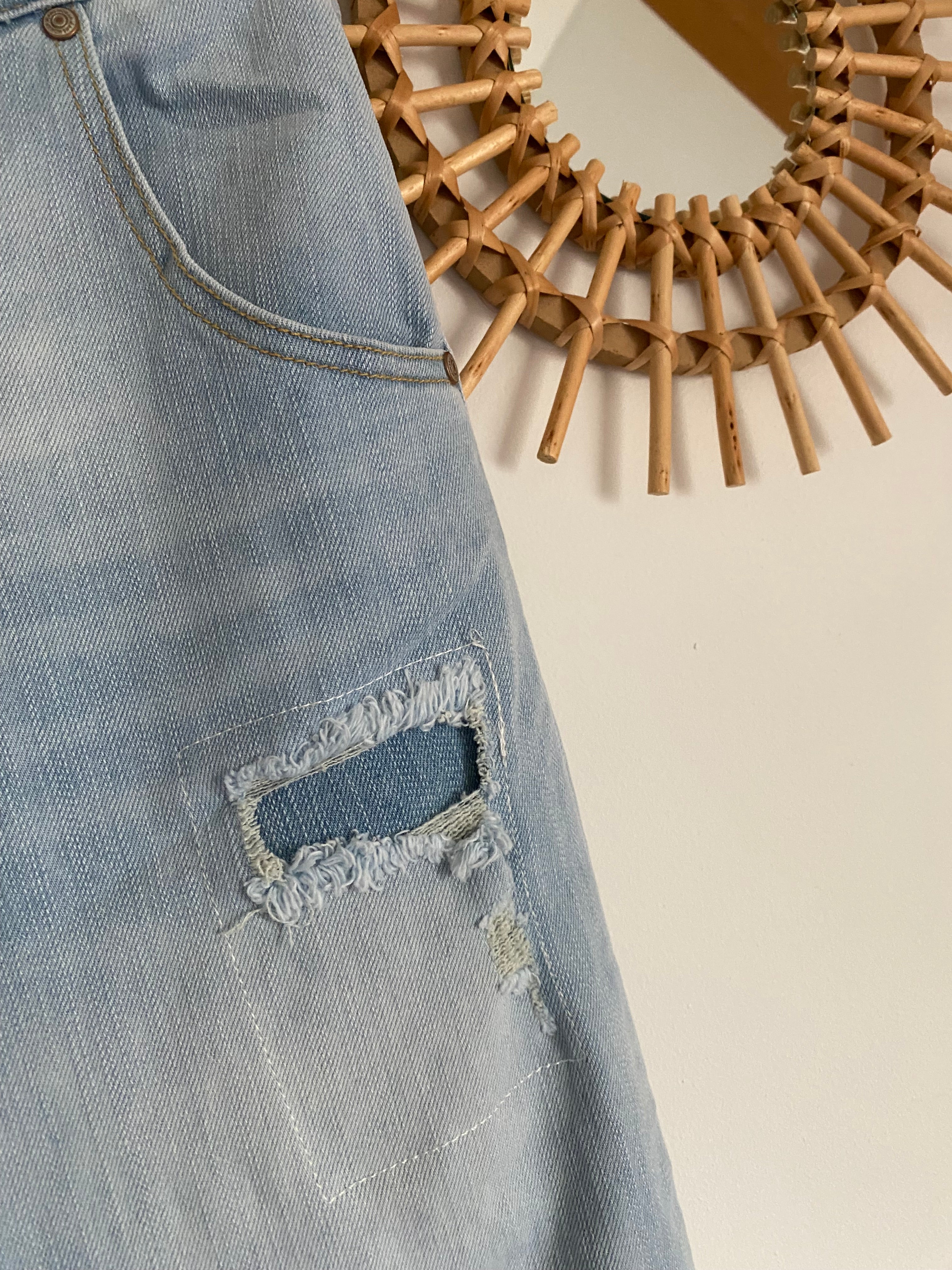 PANTALON JEAN FLEURS CARLA  TAILLES :S
