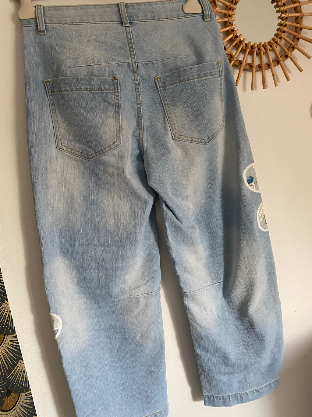 PANTALON JEAN FLEURS CARLA  TAILLES :S