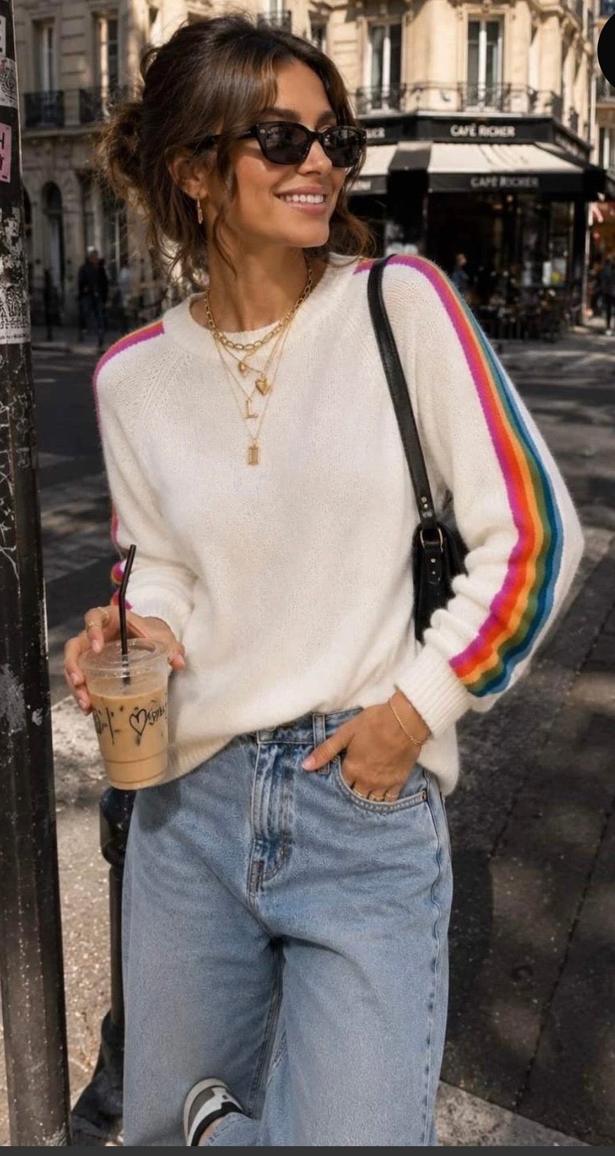 PULL A BANDES MULTICOLORES TAILLES : S/M OU L/XL