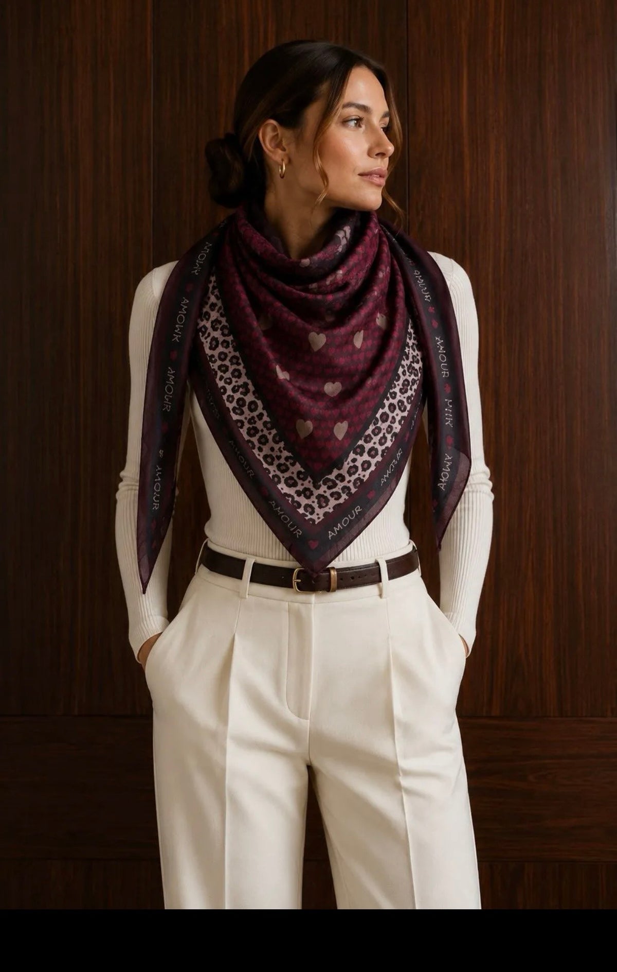 FOULARD TRIANGLE 4 AMOUR BORDEAUX 100% VISCOSE