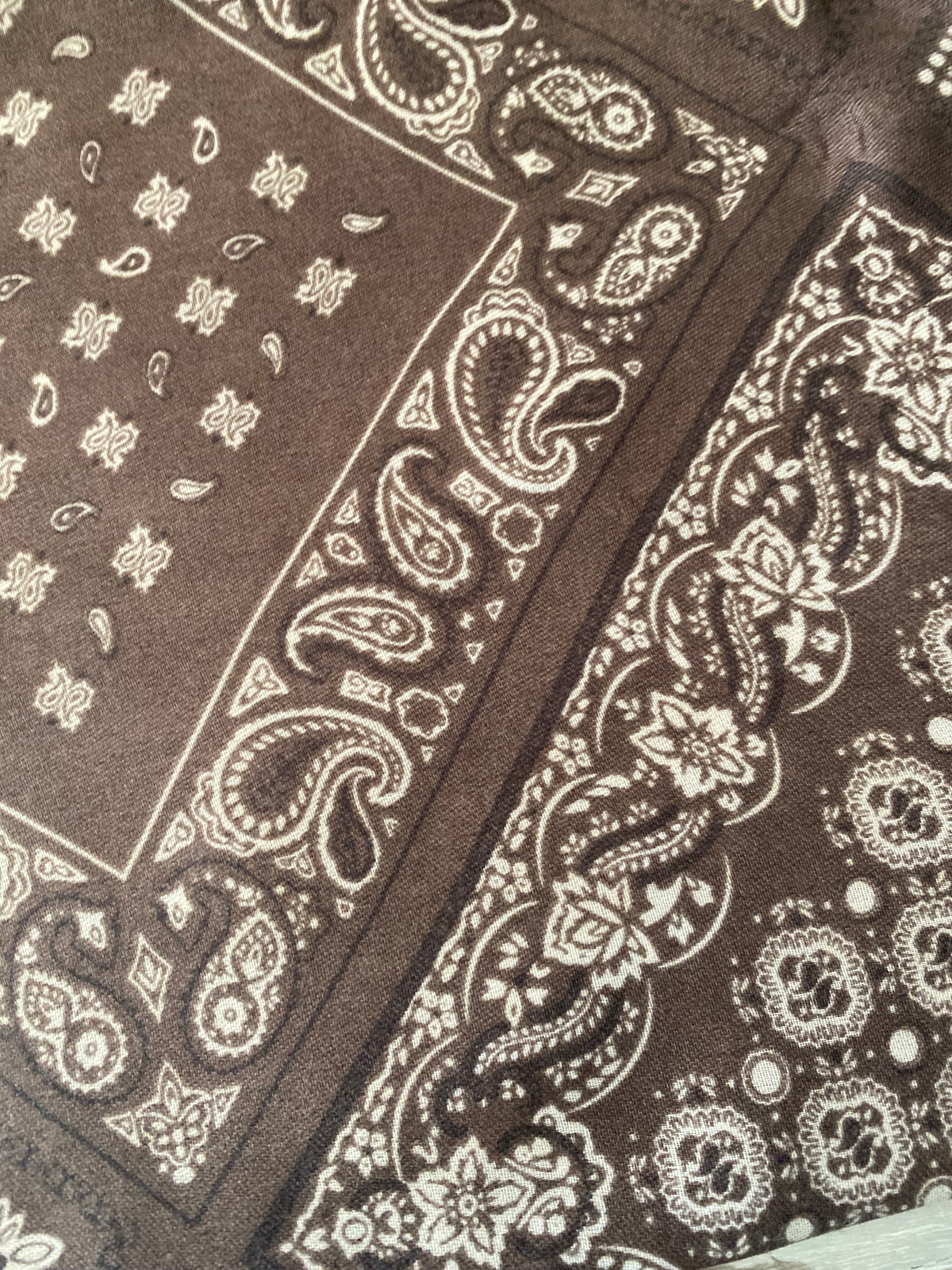 FOULARD 11 IMPRIME  100% VISCOSE  CAFE