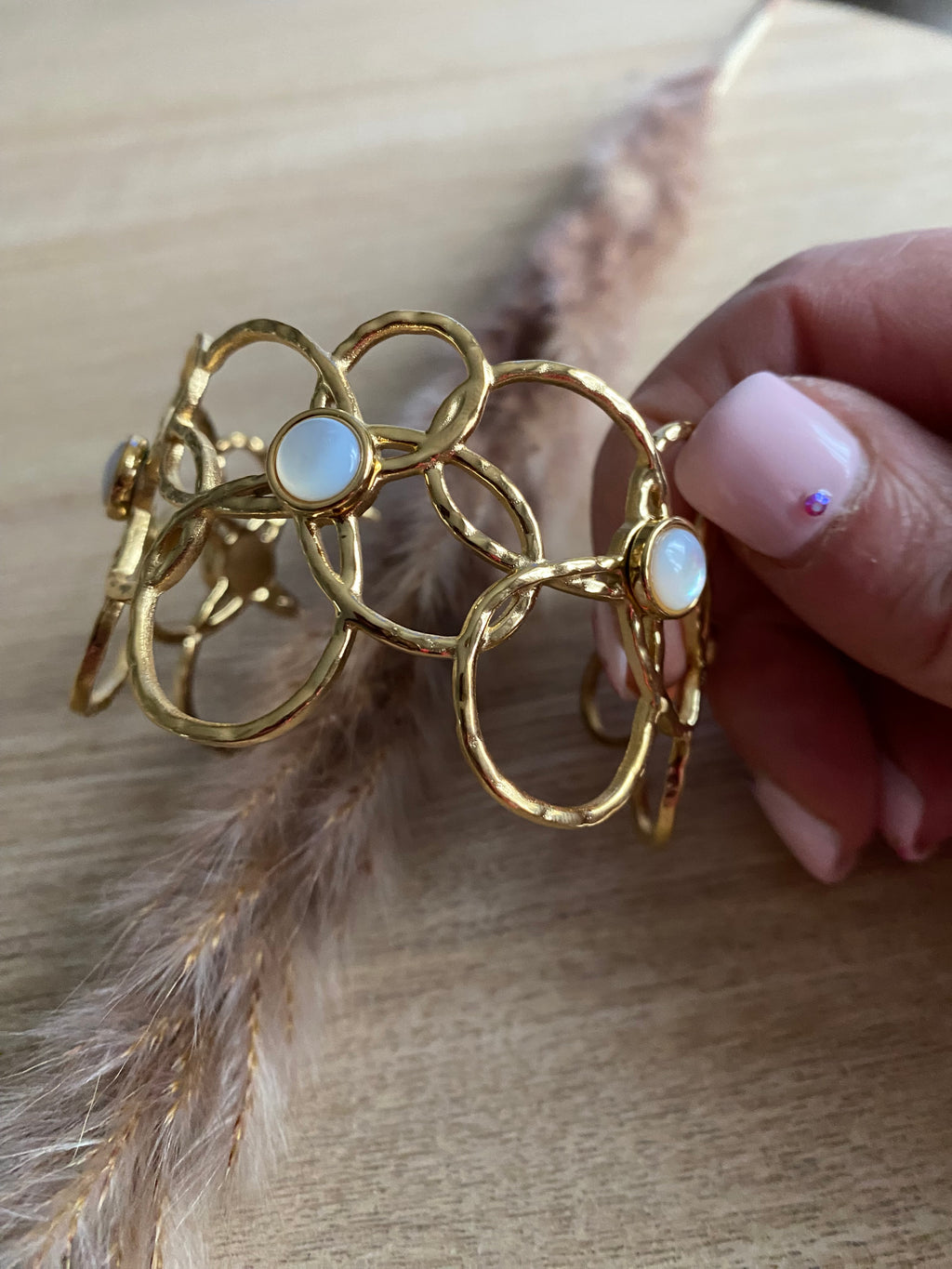 MANCHETTE FLEURS PIERRES NATURELLES   NACRE