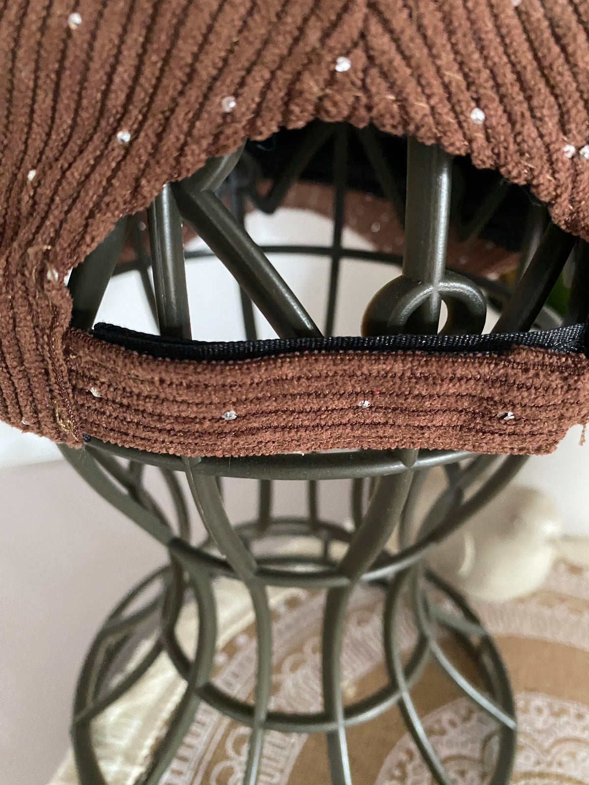 CASQUETTE VELOURS CHOCO STRASS TU