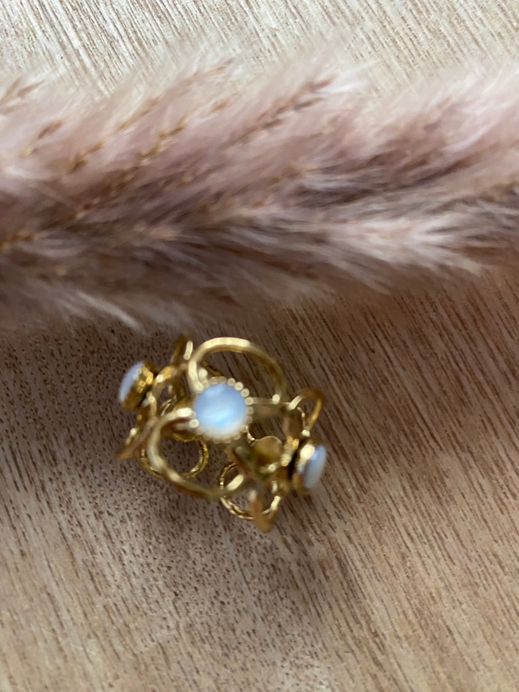 BAGUE FLEURS AVEC PIERRES NATURELLES  NACRE