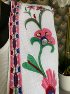 GILET BRODE  BLANC ET ROSE     34/42