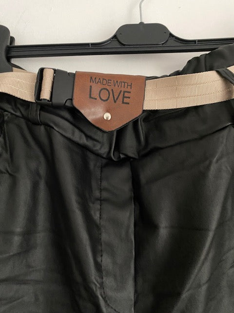 PANTALON HUILE NOIR   COLLECTION BELLE TAILLE  42/44