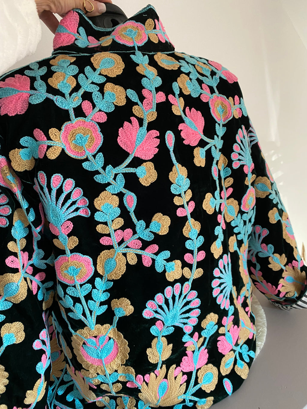 VESTE VELOURS BRODEE NOIRE   TU 36/42