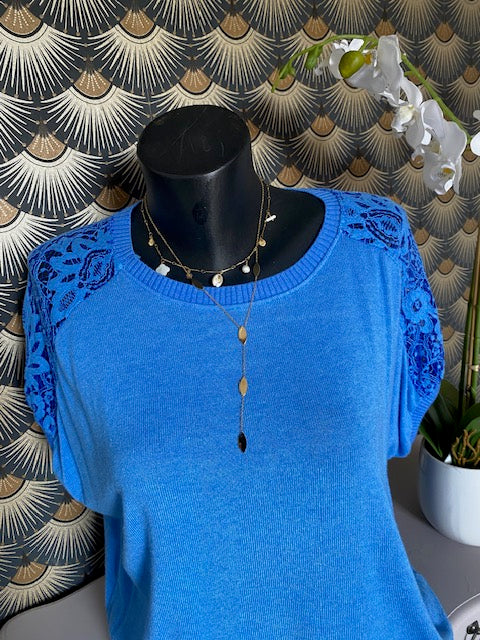 TOP DENTELLE  BLEU    38/44  angora