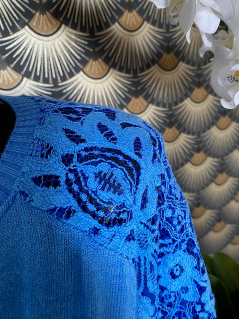 TOP DENTELLE  BLEU    38/44  angora