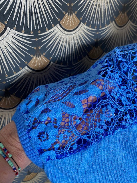 TOP DENTELLE  BLEU    38/44  angora