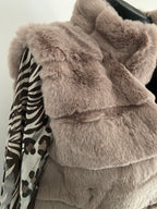 GILET FAUSSE FOURURE TAUPE  TU 36/42 PETIT 44